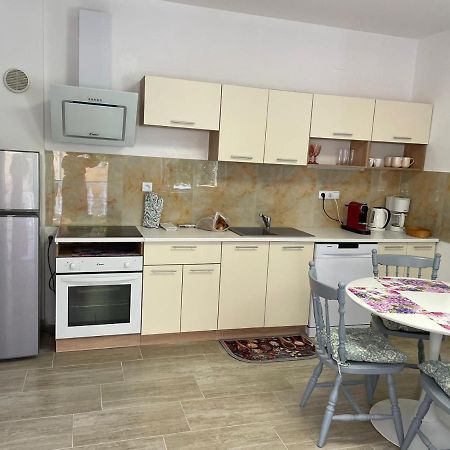Apartmani Ira Vir Extérieur photo