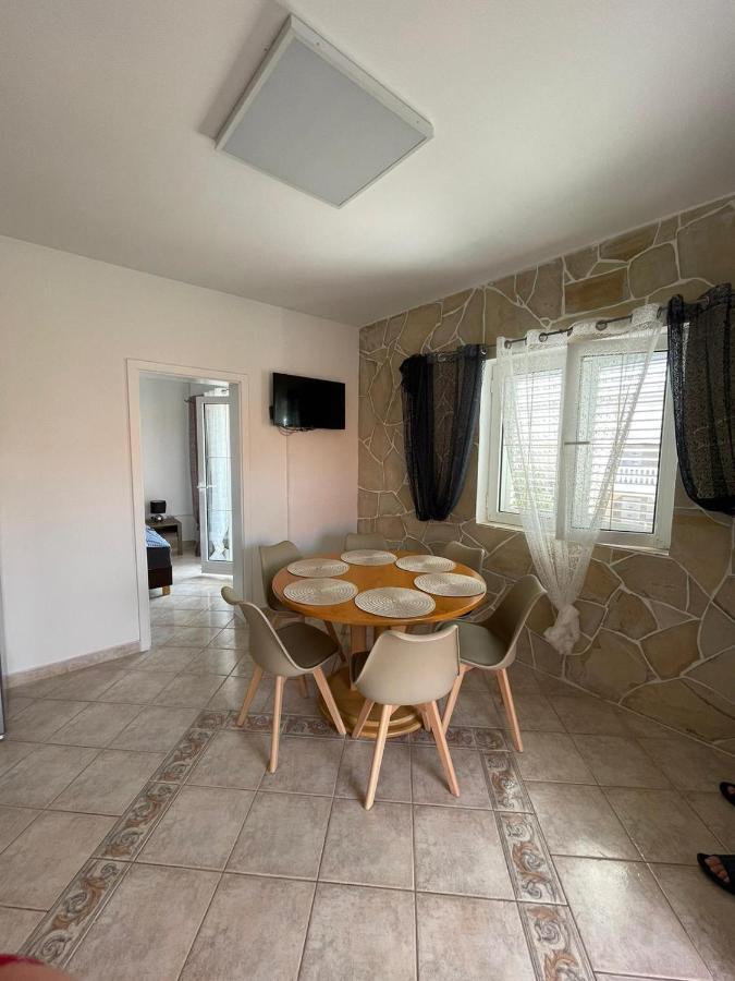 Apartmani Ira Vir Extérieur photo