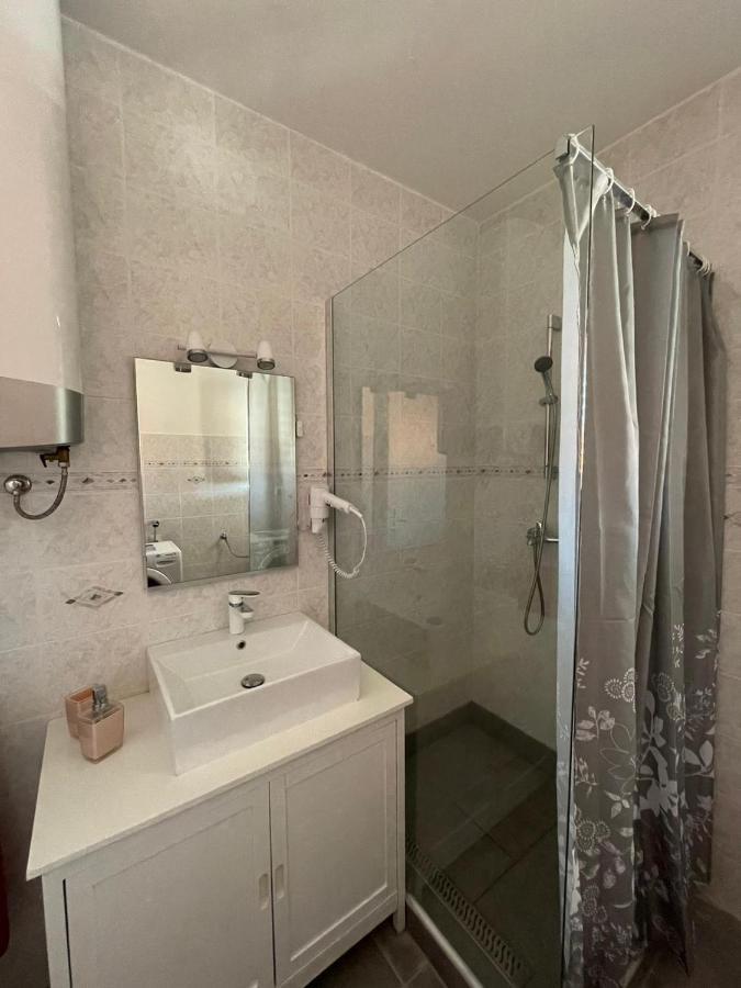 Apartmani Ira Vir Extérieur photo