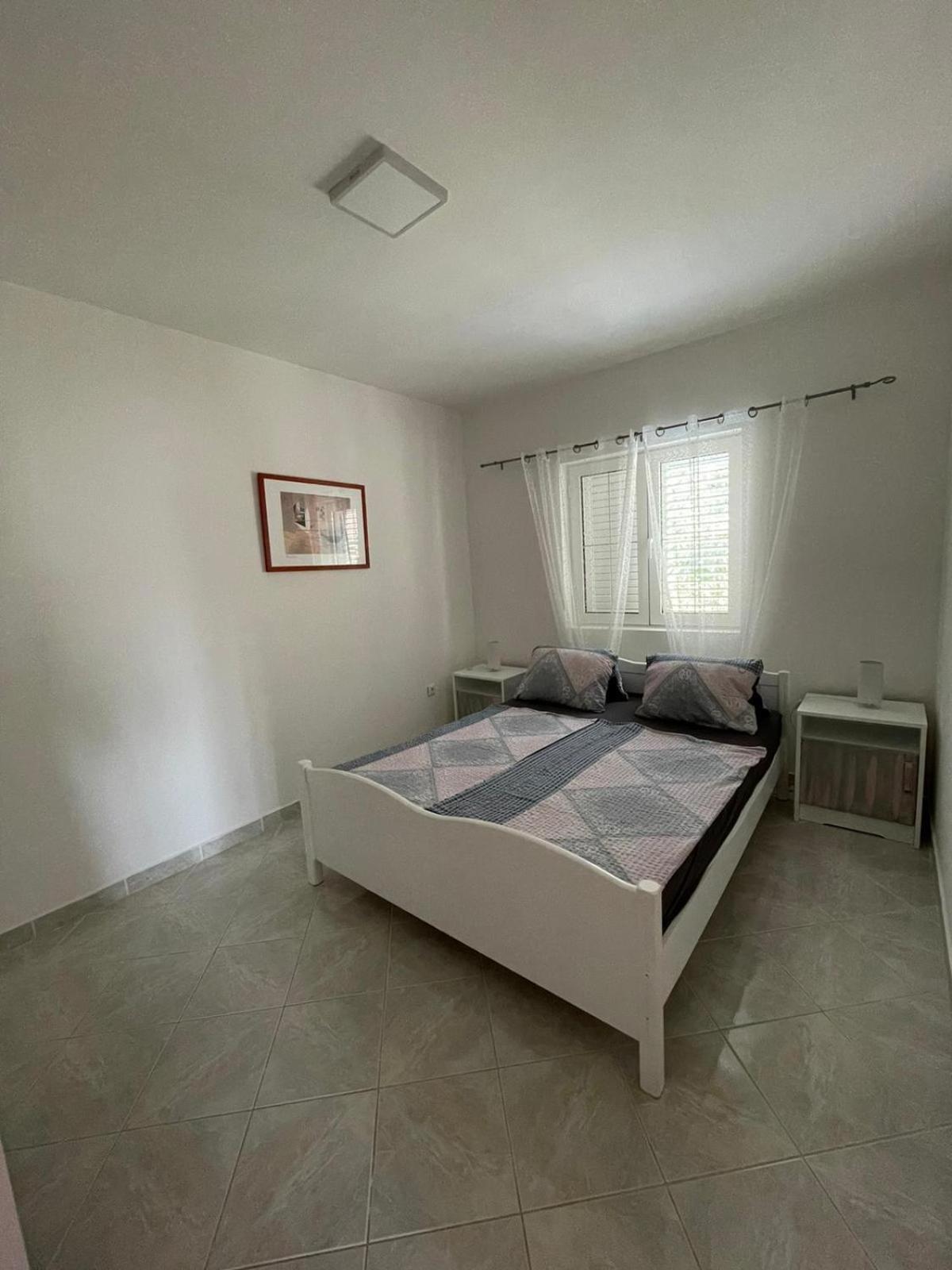 Apartmani Ira Vir Chambre photo