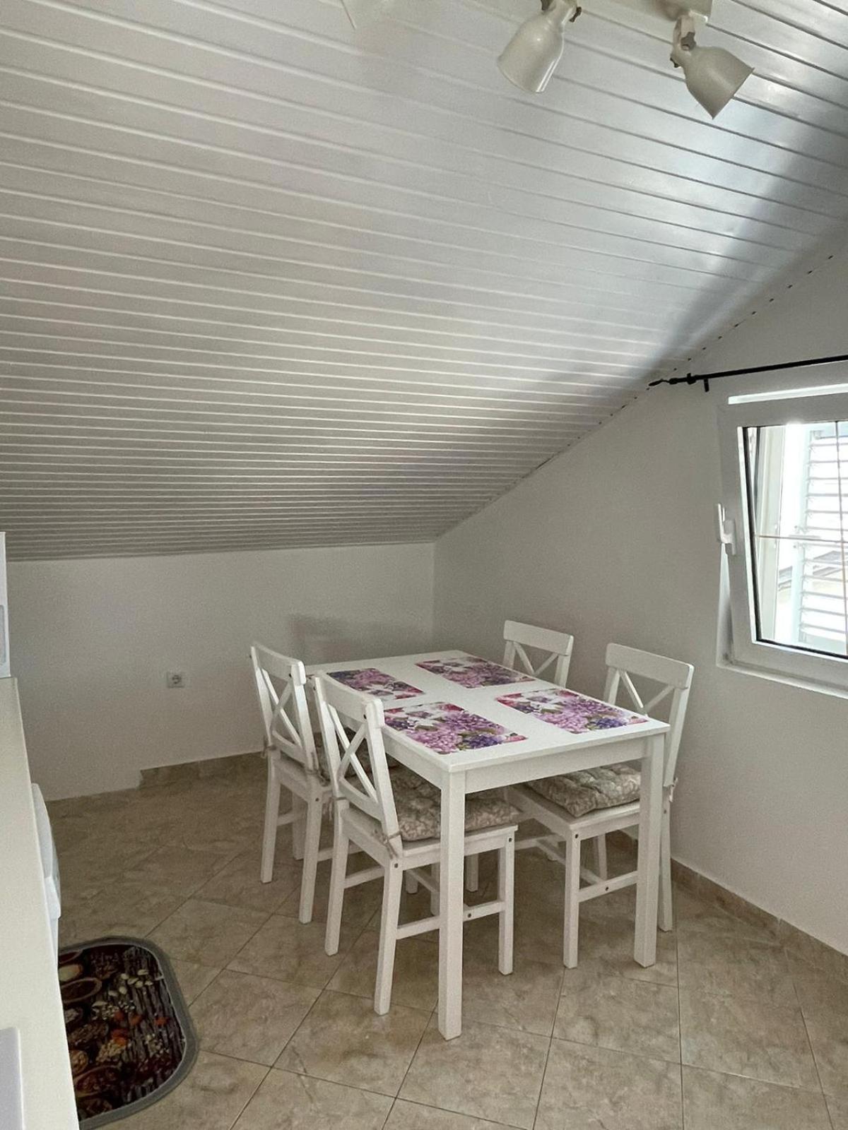 Apartmani Ira Vir Chambre photo
