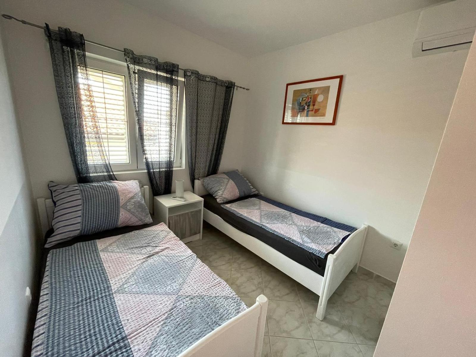 Apartmani Ira Vir Chambre photo